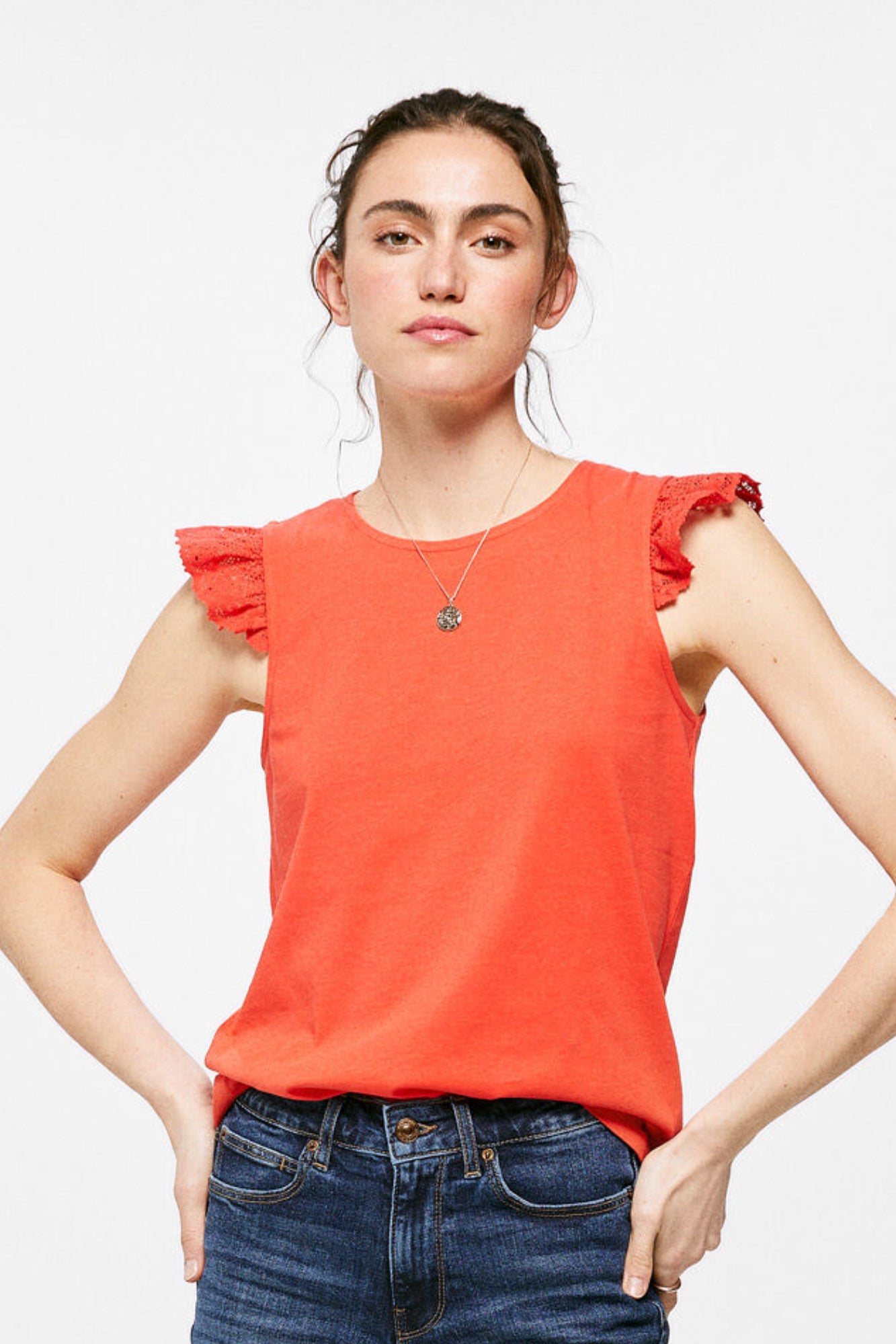 Ruffle shoulder T-shirt