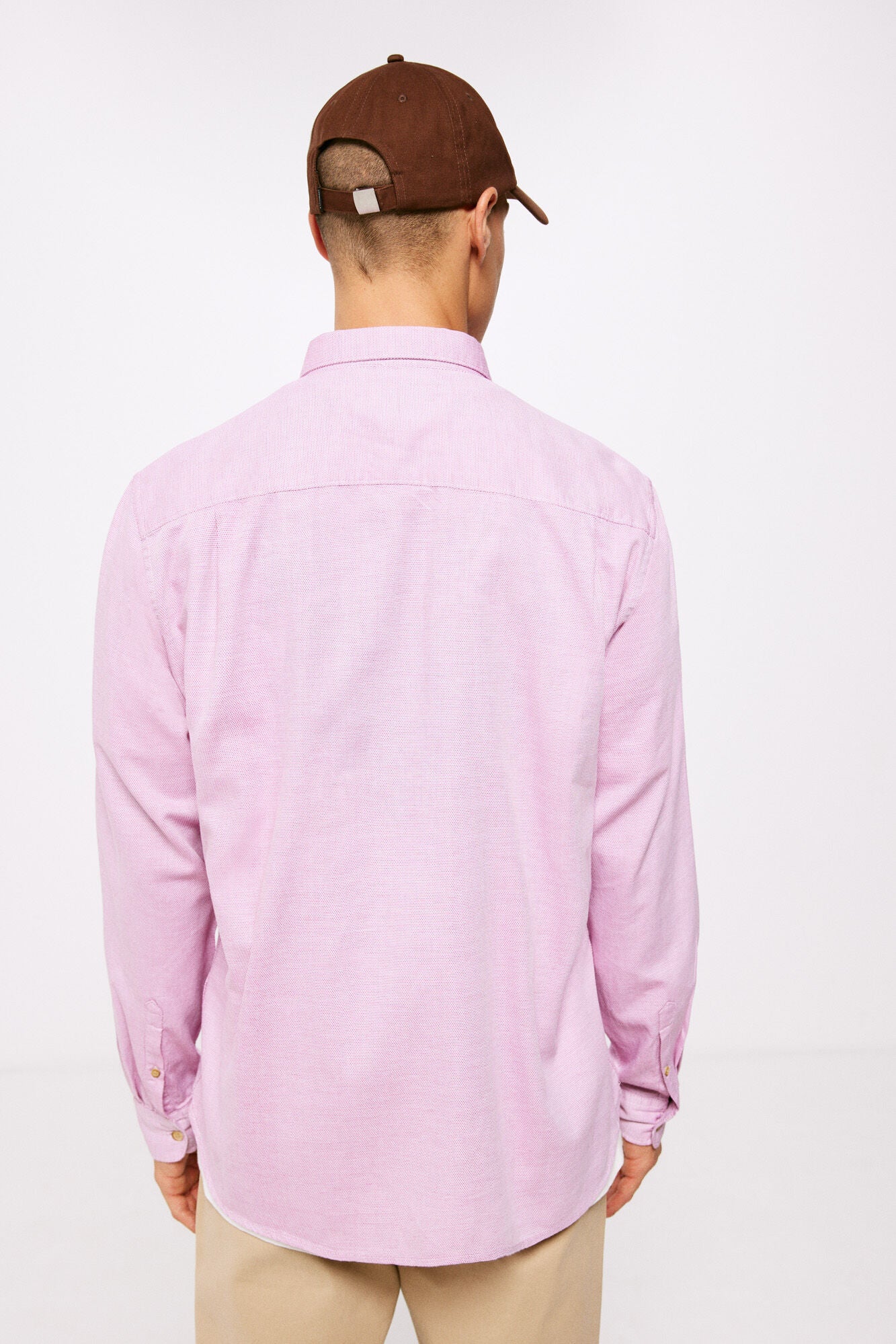 Textured coloured shirt (Regular Fit)