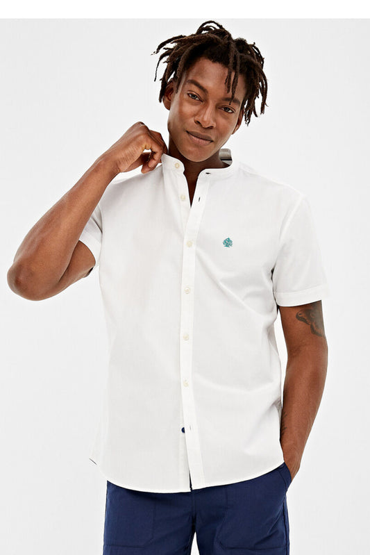 Textured colour Short Sleeve shirt (Regular Fit) - White