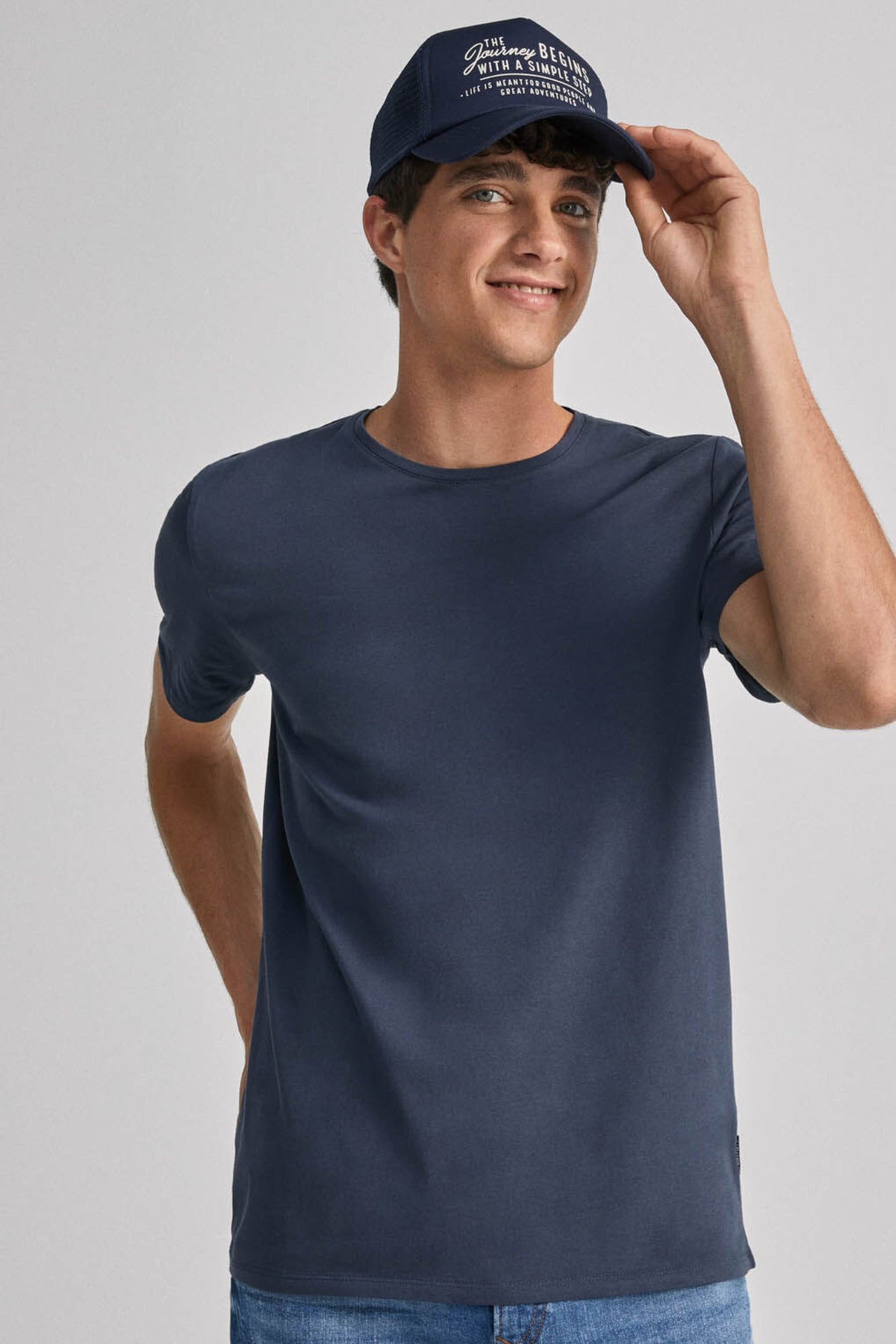 Navy Blue Plain Essential Round Neck T-shirt