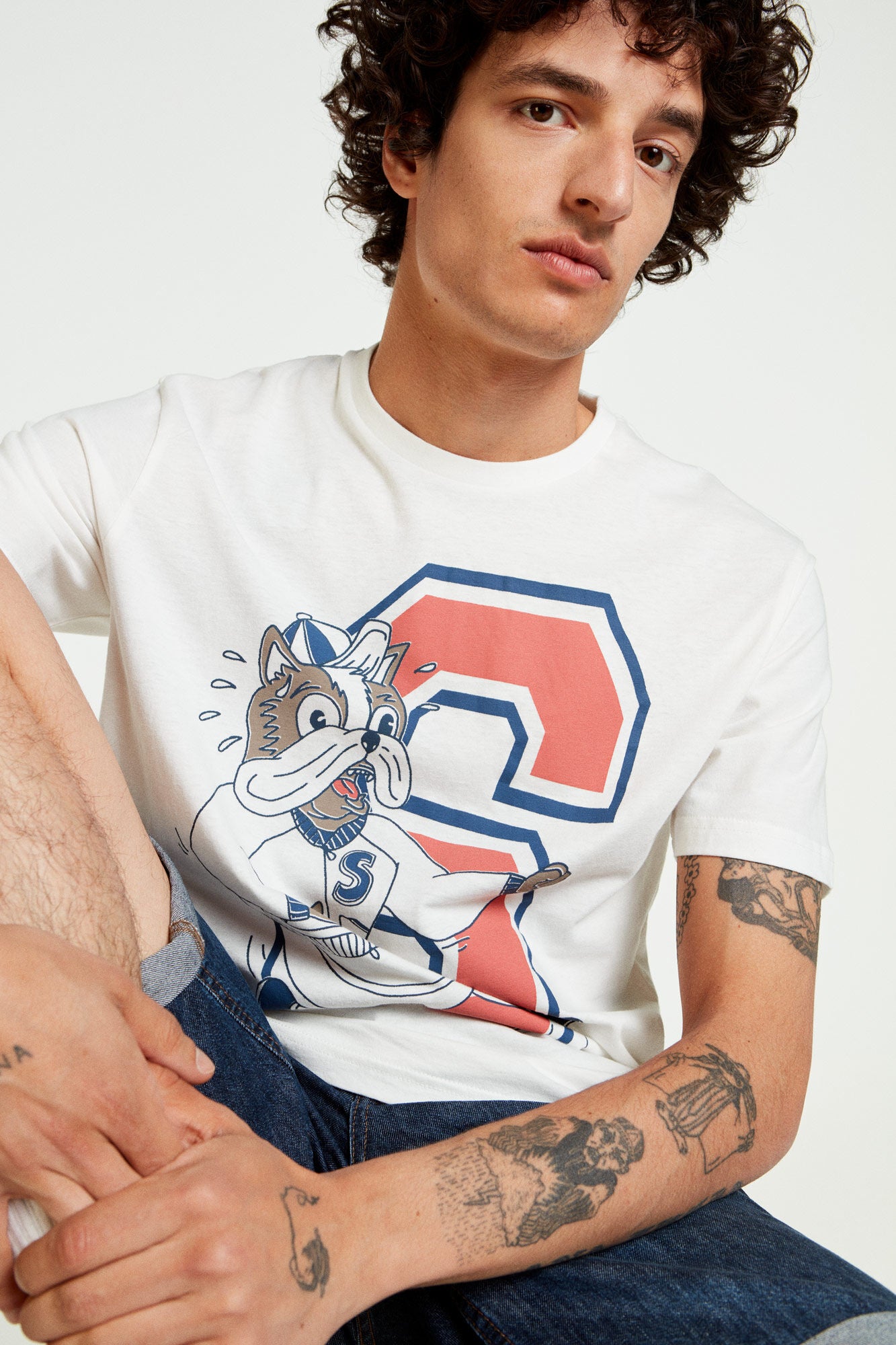 White Dog Graphic T-shirt