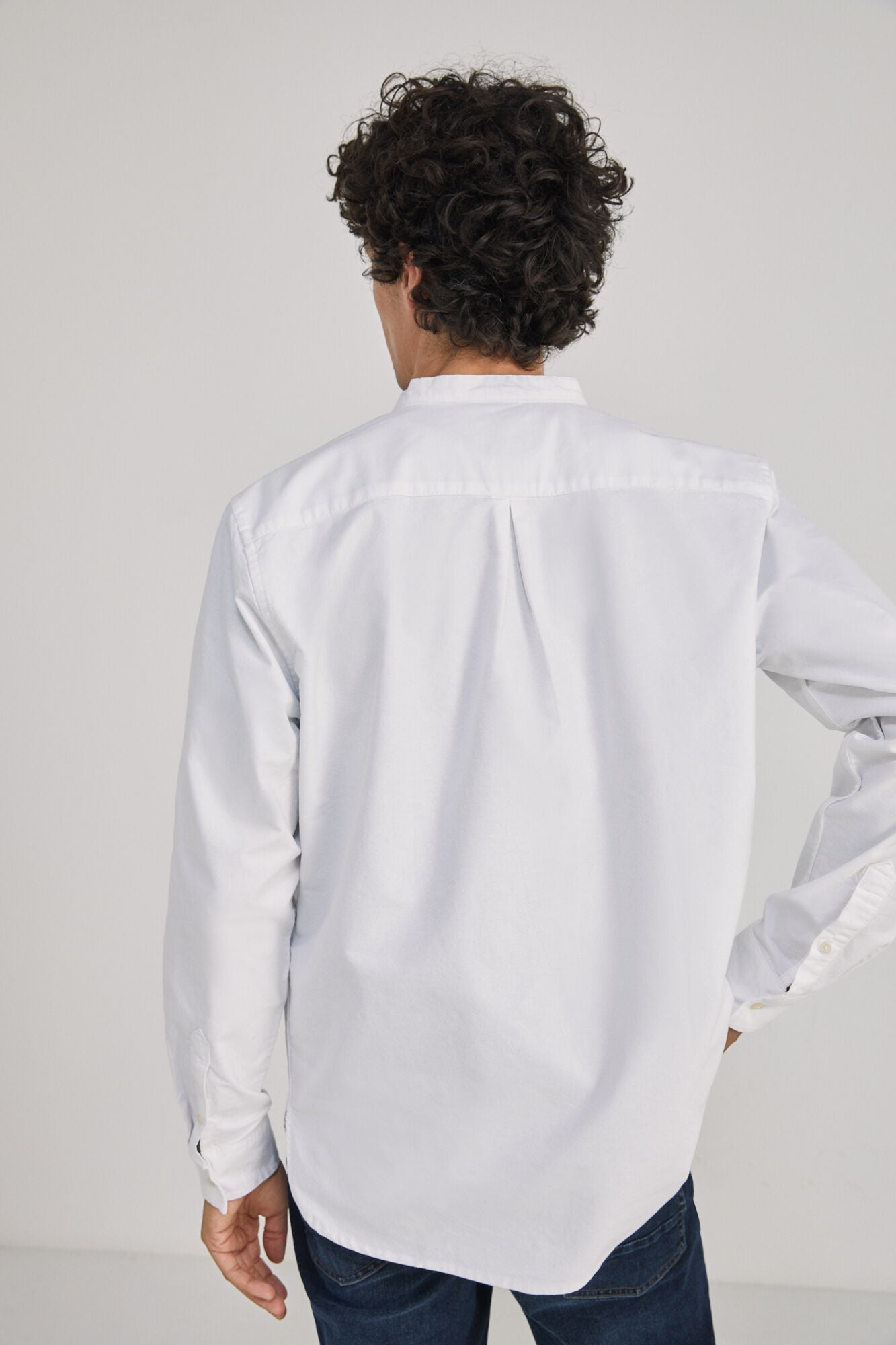 Oxford shirt with mandarin collar (Regular Fit) - White
