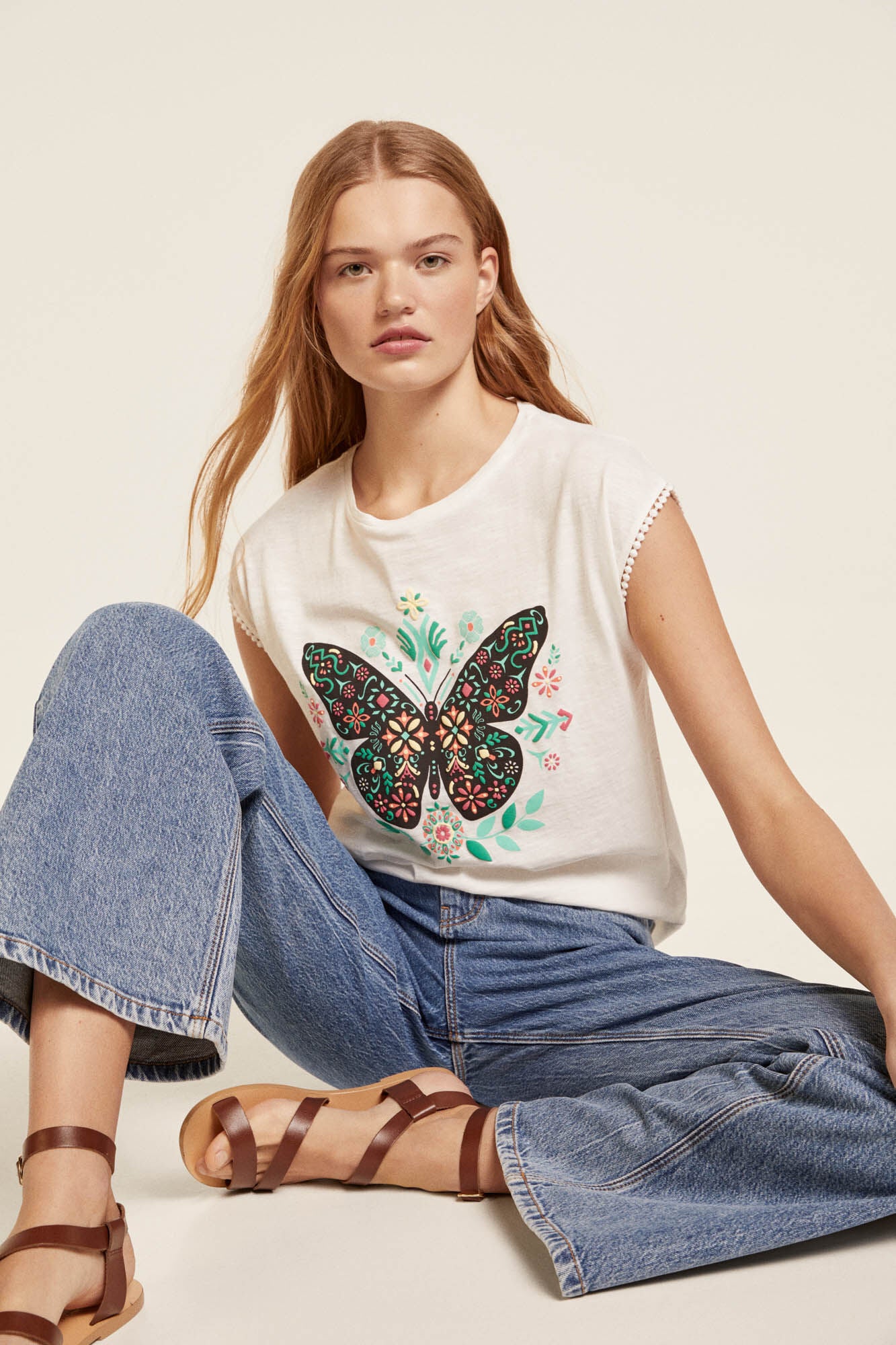 Butterfly lace sleeve T-Shirt