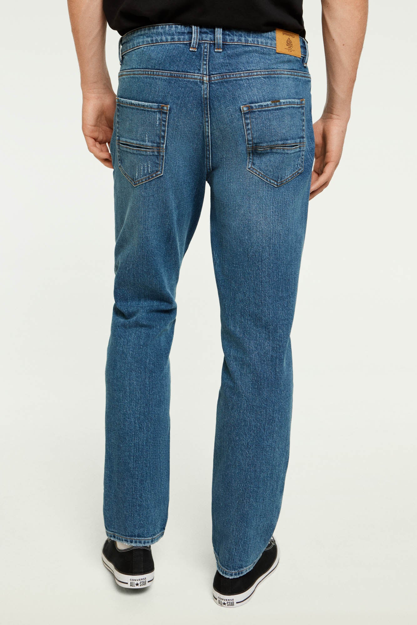 Medium wash regular fit jeans