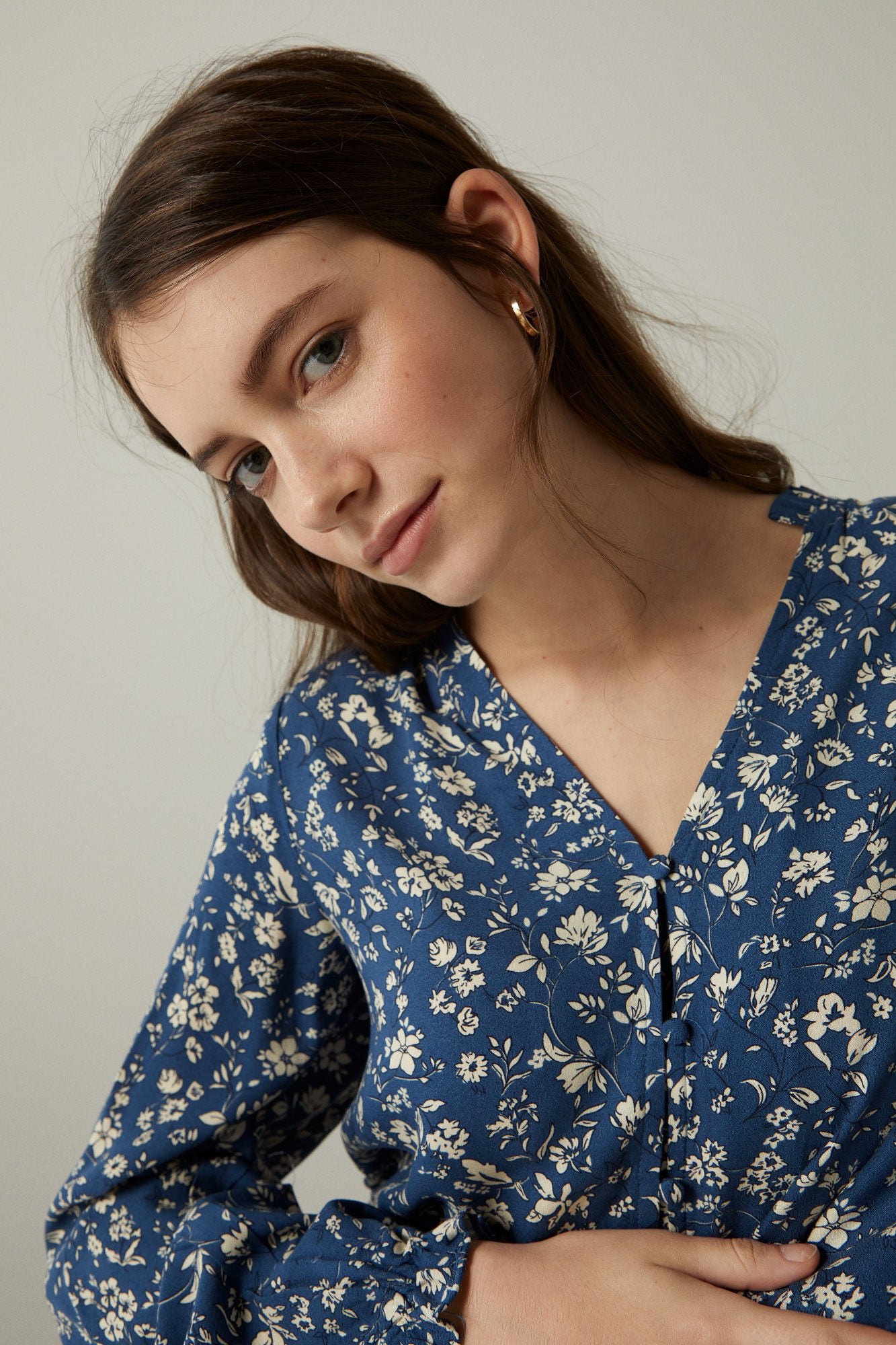 Printed blouse with mini flounced cuffs